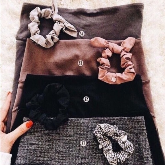 WOMENS LULULEMON MYSTERY BOX 6/$100 - Picture 3 of 7